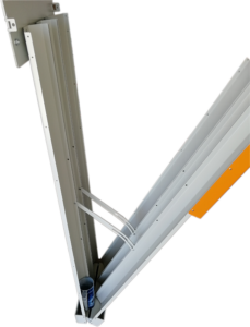 Einfache Becherentnahme durch Aufklappen.